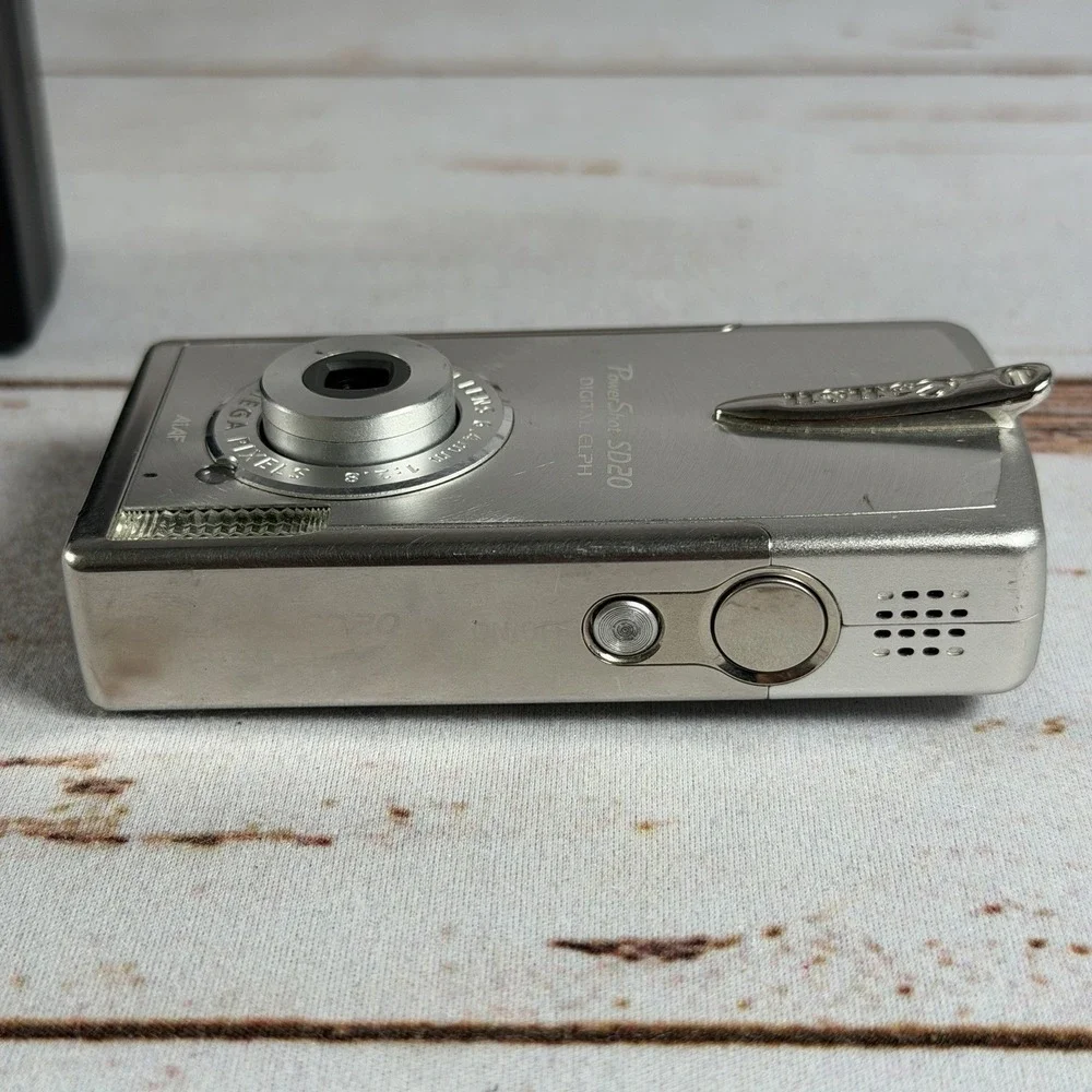 Canon PowerShot SD20 Camera For Parts Repair Broken LCD Display As-Is